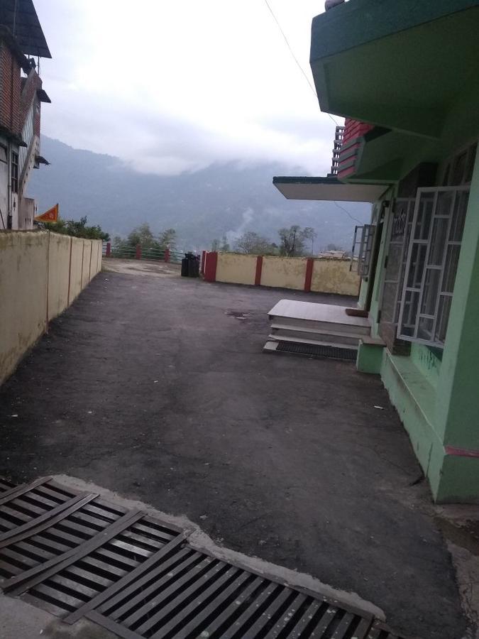 Hotel Mandar กังต็อก ภายนอก รูปภาพ